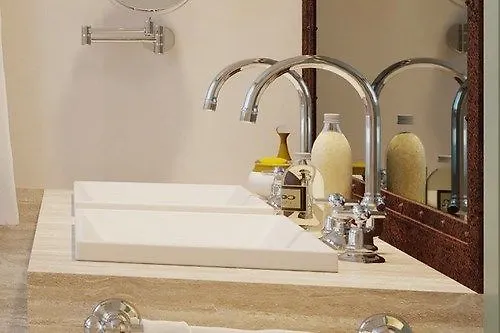 Margutta 19 - Small Luxury Of The World 5*